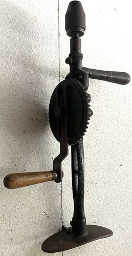 Sehr alte handbohrmaschine mit - alte,